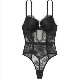 VS Bombshell Lace Teddy